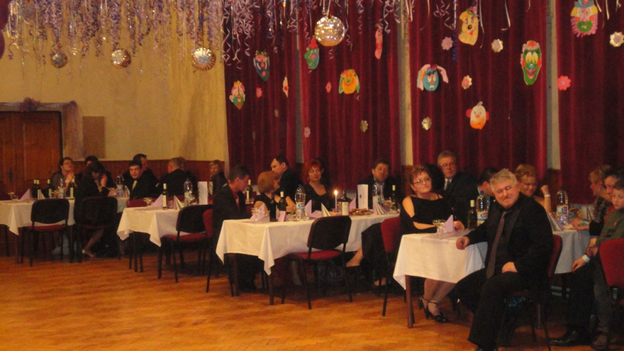 Fotografia fotogalérie Školský ples 2011