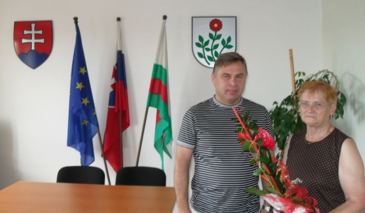 2. fotografia fotogalérie Poďakovanie dlhoročnej knihovníčke