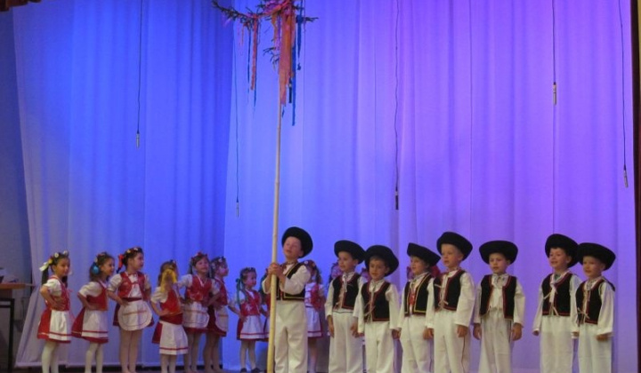 6. fotografia fotogalérie Den matiek 11.05.2014