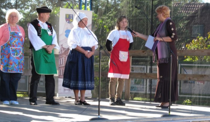 1. fotografia fotogalérie babka varila a radila finale
