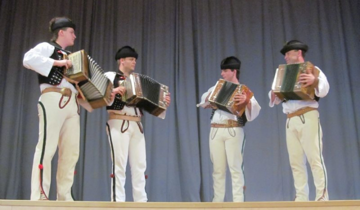 15. fotografia fotogalérie Deň matiek 2013