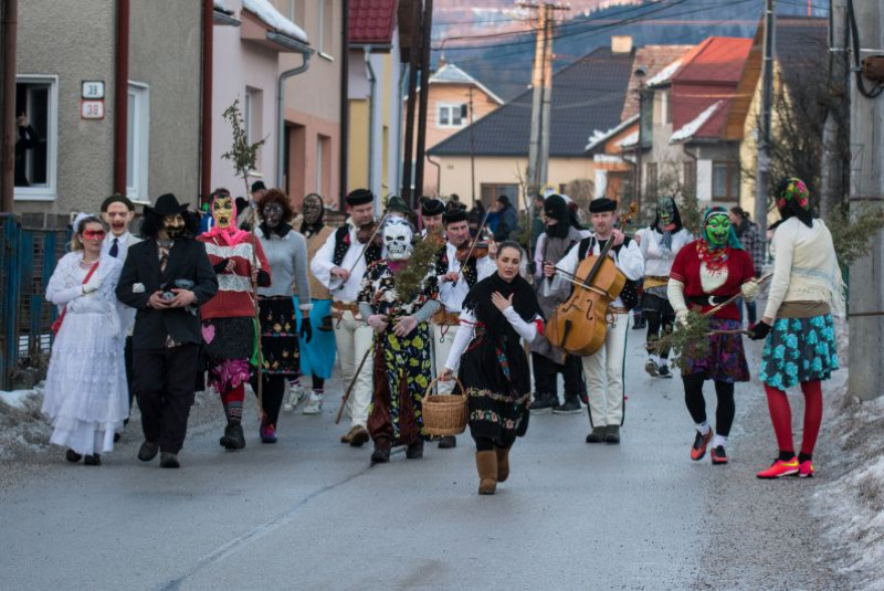 Stavanie mája 30.04.2015 Stavanie mája 30.04.2015