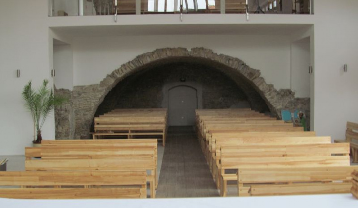 6. fotografia fotogalérie Kostol pred požehnaním 02.04.20105