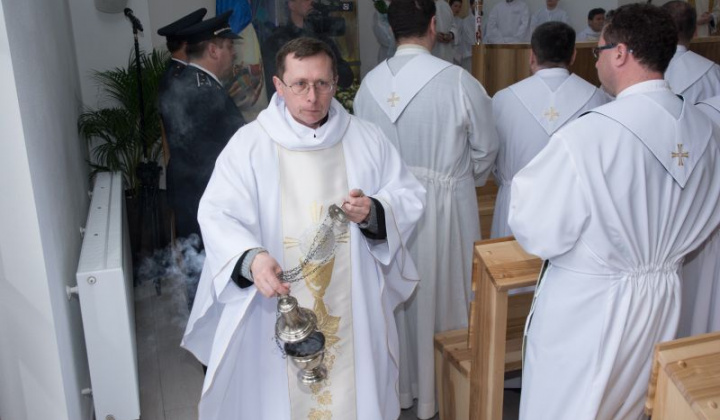 11. fotografia fotogalérie Pozehnanie noveho kostola 06.04.2015