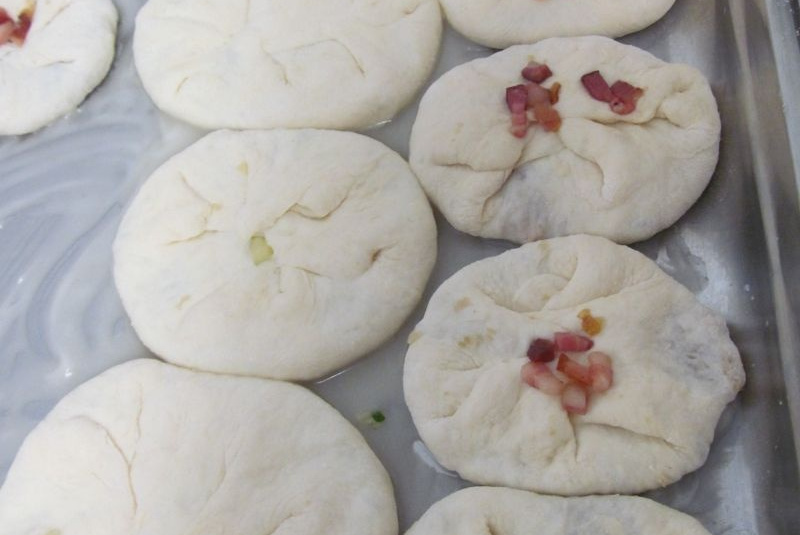 Babka varila a radila