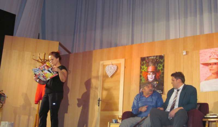 8. fotografia fotogalérie S tvojou dcérou nikdy_Divadlo Strečno