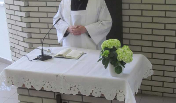 2. fotografia fotogalérie Požehnanie nového Domu nádeje v Nededzi (domu smútku)_30.03.2016