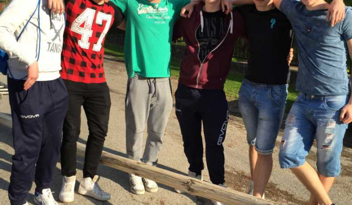 1. fotografia fotogalérie Stavanie mája 30.04.2016