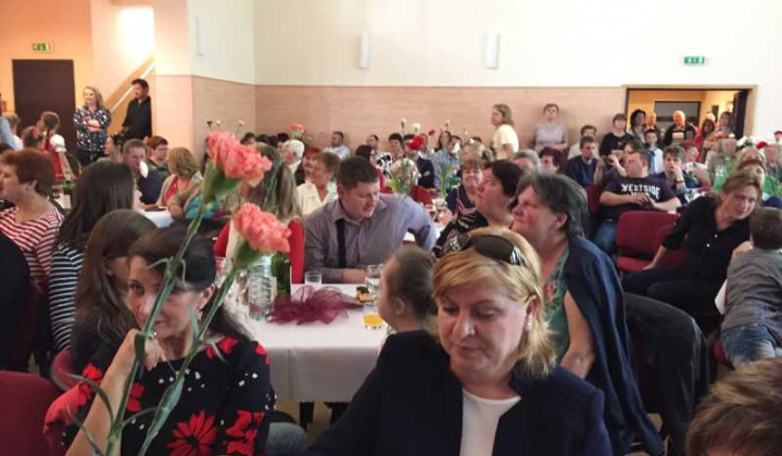 22. fotografia fotogalérie Deň matiek 08.05.2016