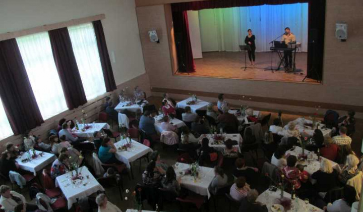 24. fotografia fotogalérie Deň matiek 08.05.2016