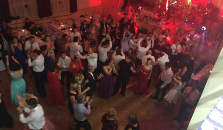 7. fotografia fotogalérie V. Starostovský ples v obci Nededza