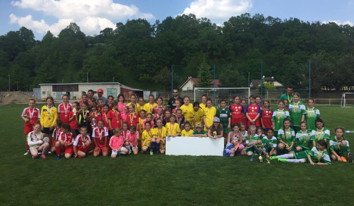 11. fotografia fotogalérie Dievčatá turnaj Bardejov