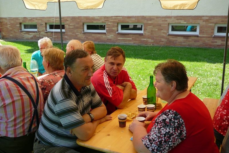 Dôchodcovia pri guláši 2011