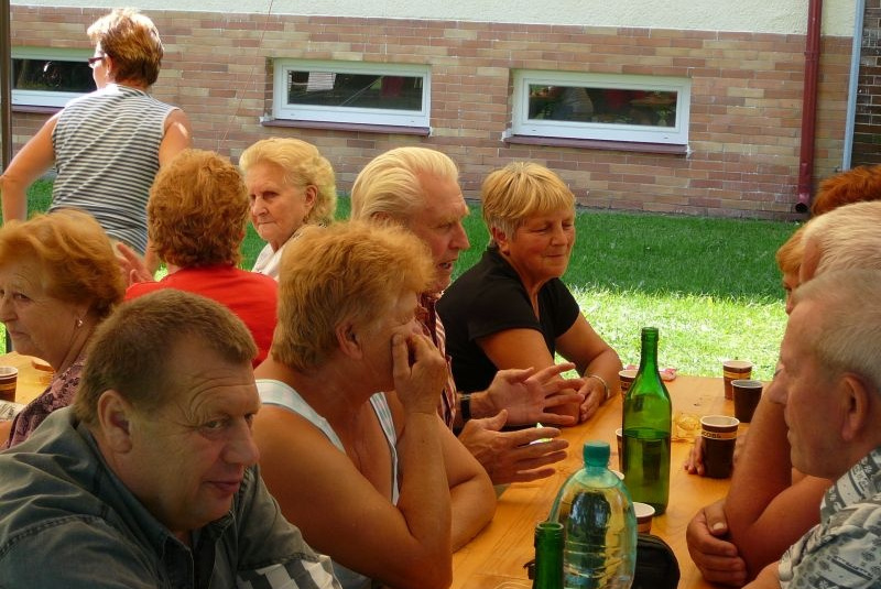 Dôchodcovia pri guláši 2011