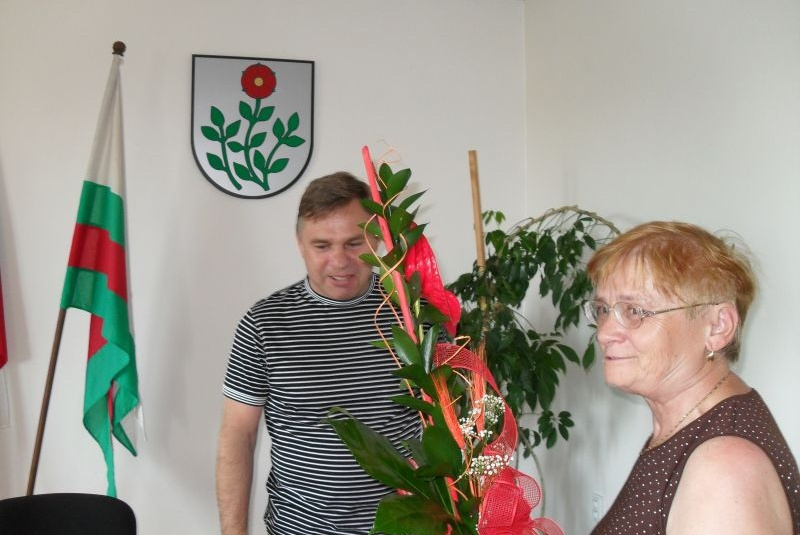 Poďakovanie dlhoročnej knihovníčke