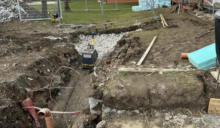 10. fotografia fotogalérie Prerábka centrum obce Nededza 2025