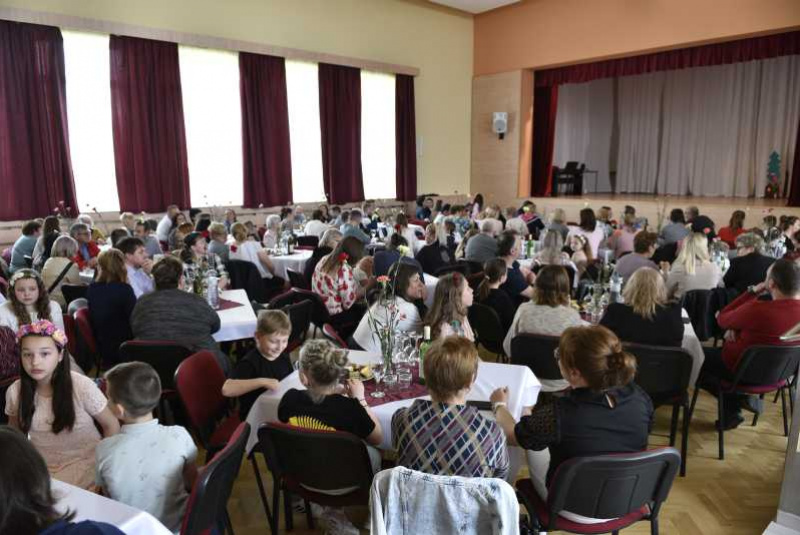 Aktuality / Oslávili sme Deň matiek - foto
