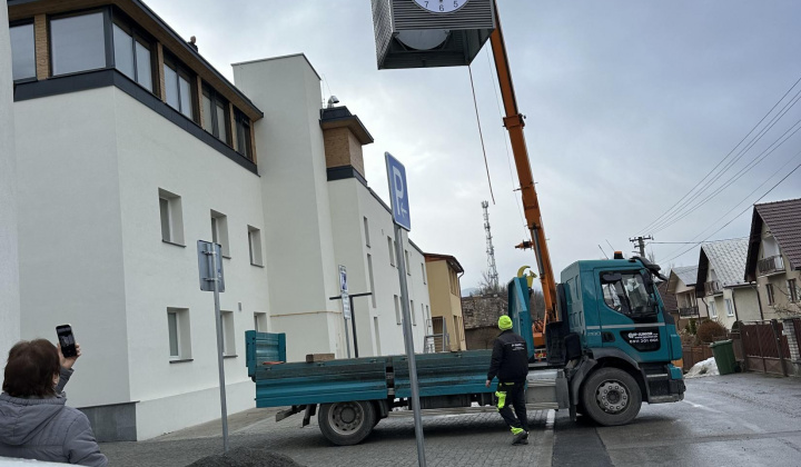 7. fotografia fotogalérie Aktuality / Osadili sme novú dominantu našej obce - foto