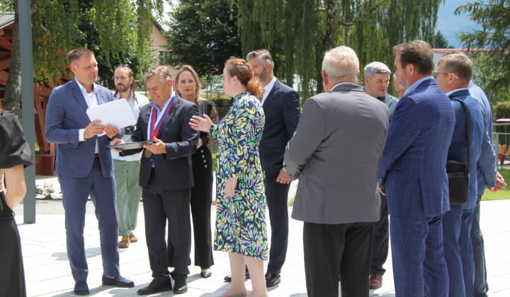 3. fotografia fotogalérie Aktuality / Minister životného prostredia Tomáš Taraba navštívil našu obec - foto