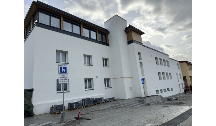 Fotka - Nededza a premena centra obce 